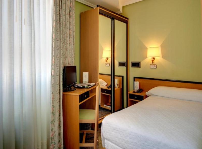 Hotel Alda Pasaje ヒホン エクステリア 写真